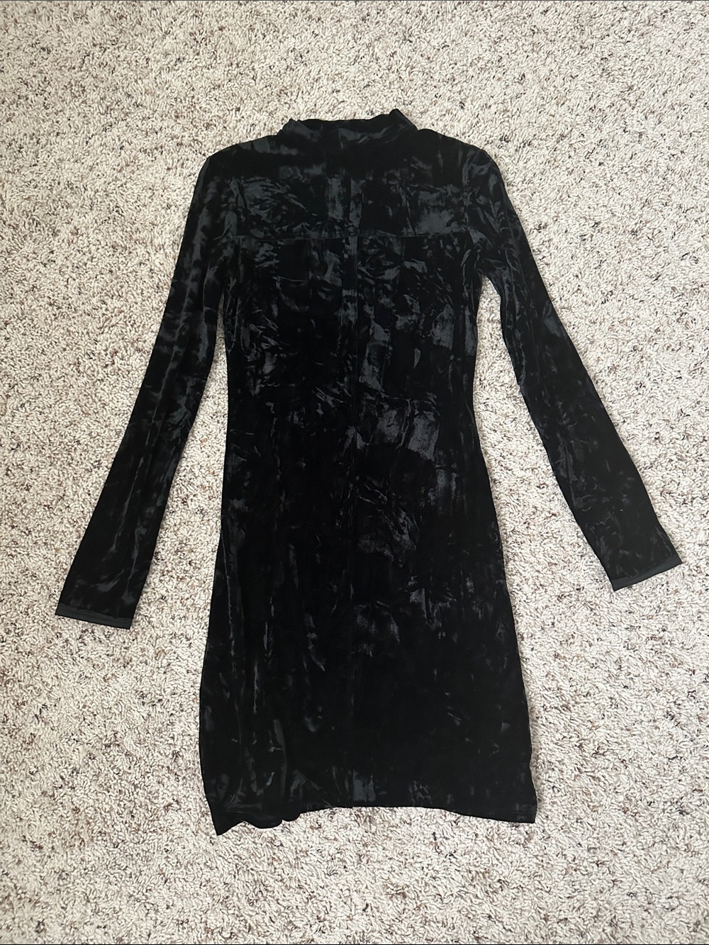 Classic Black Velvet Long-Sleeve Dress